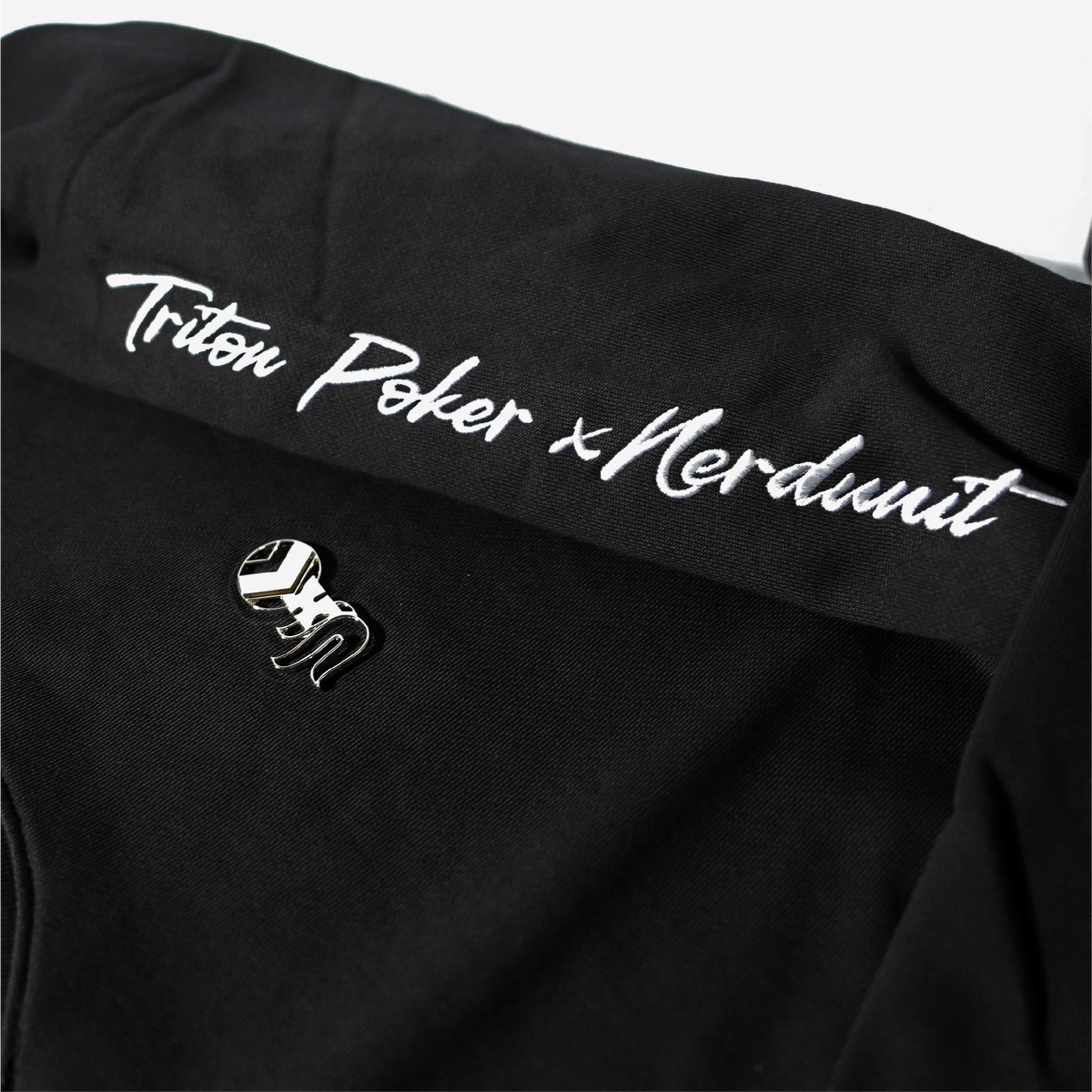 NU CHIPS TRITION SWEATERSHIRT | BLACK