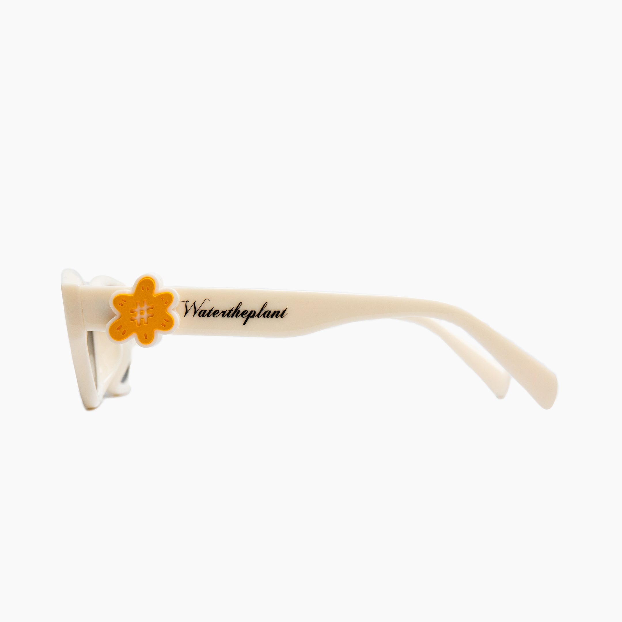 """GHOST"" Sunnies | White | Black Lense"