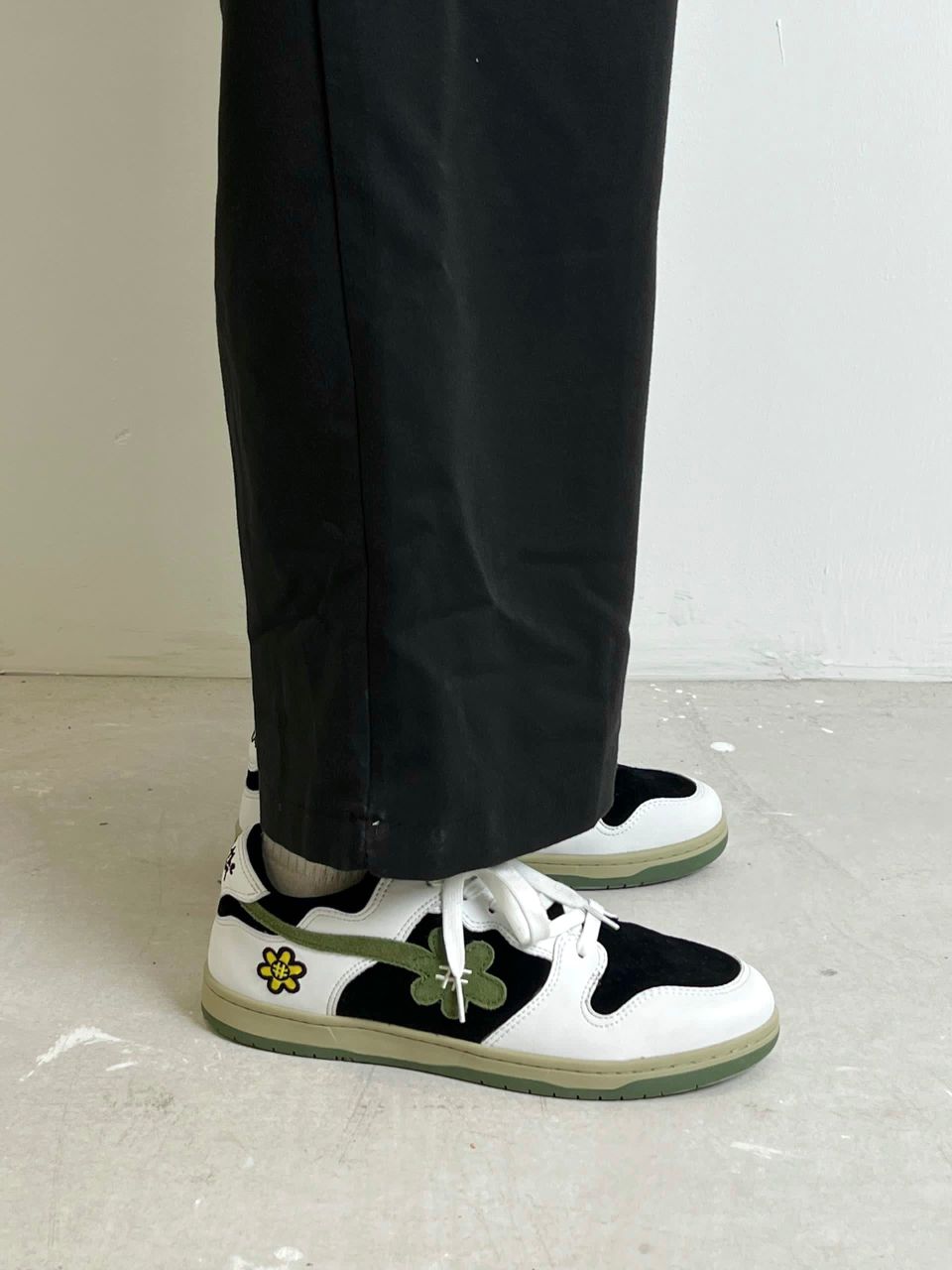 “WHITE TRUFFLE" Dream Kicks | Olive Green