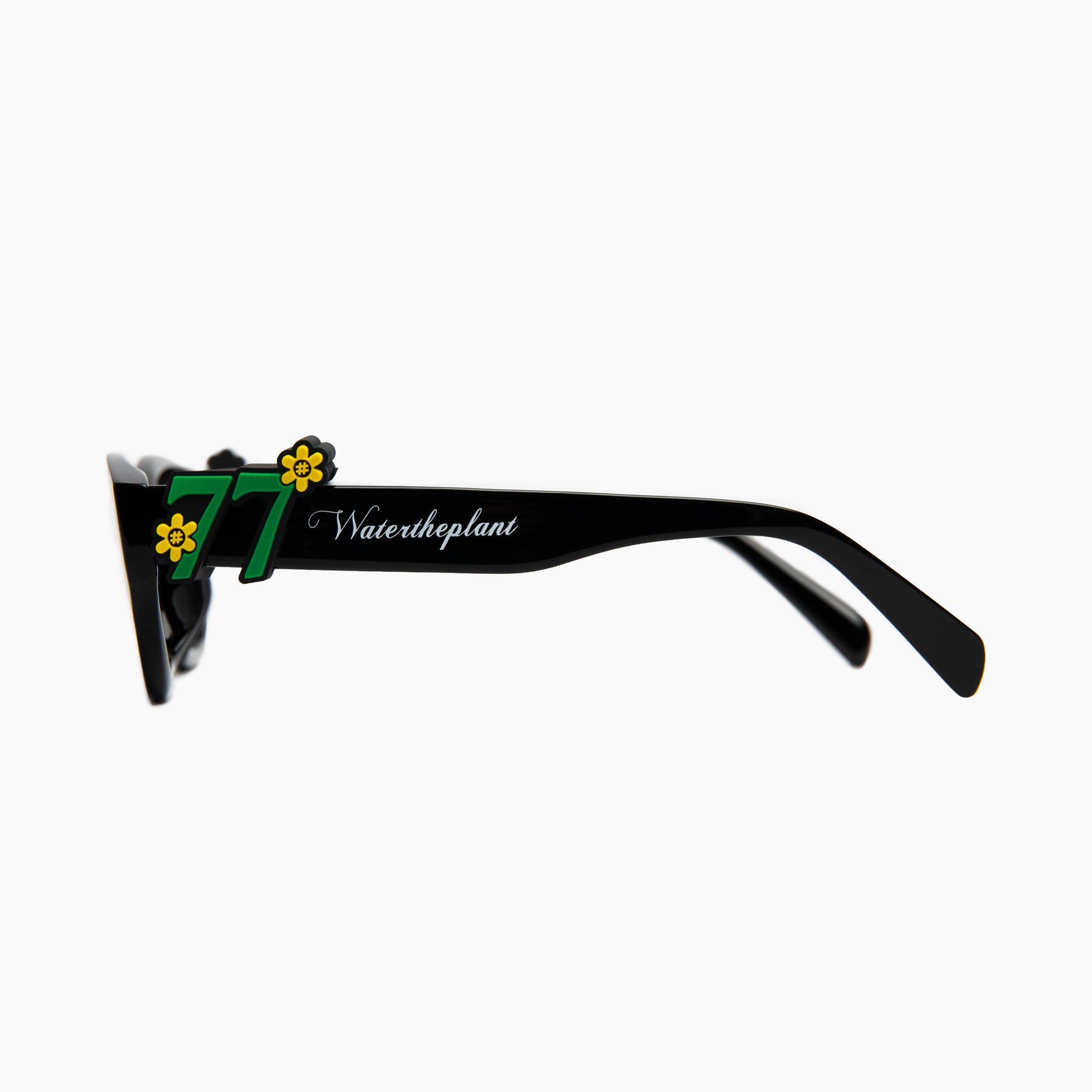 """LUCKY"" Sunnies | Black | Black Lense"
